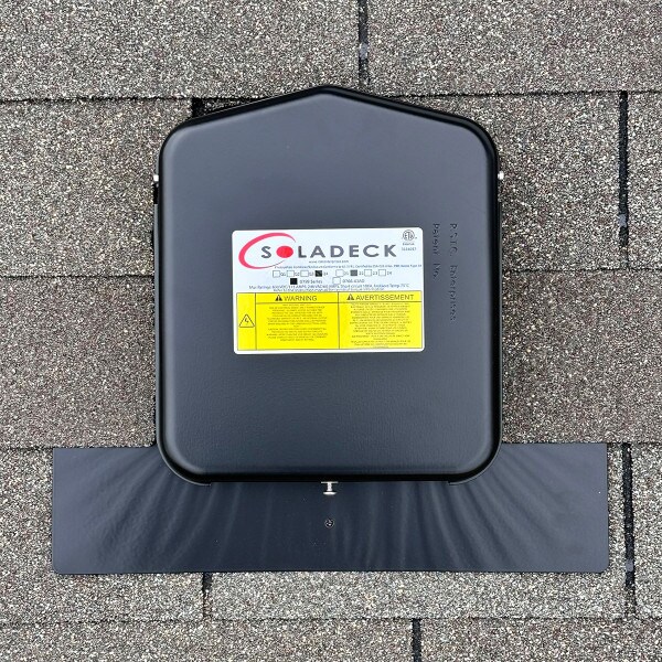 SolaDeck 0799-5B 600V Flashed Combiner Top Cover Installed